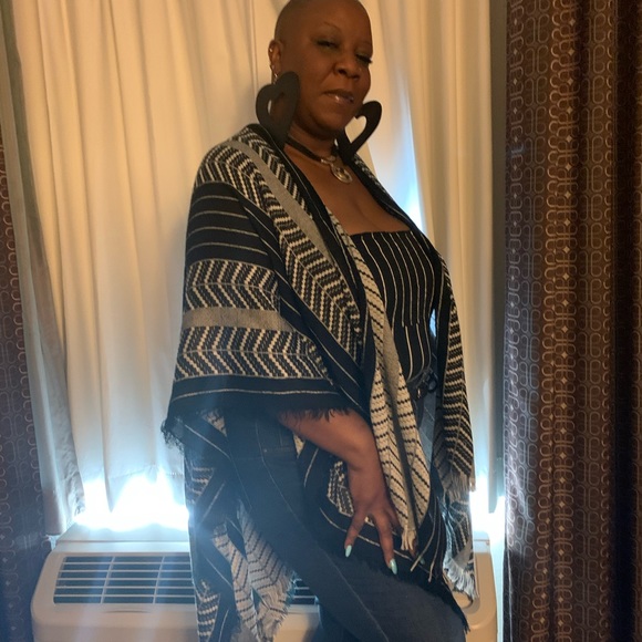 Meet your Posher, Awesome Accents - Picture 7 of 15